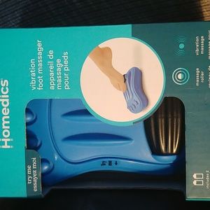 Vibrating foot massager